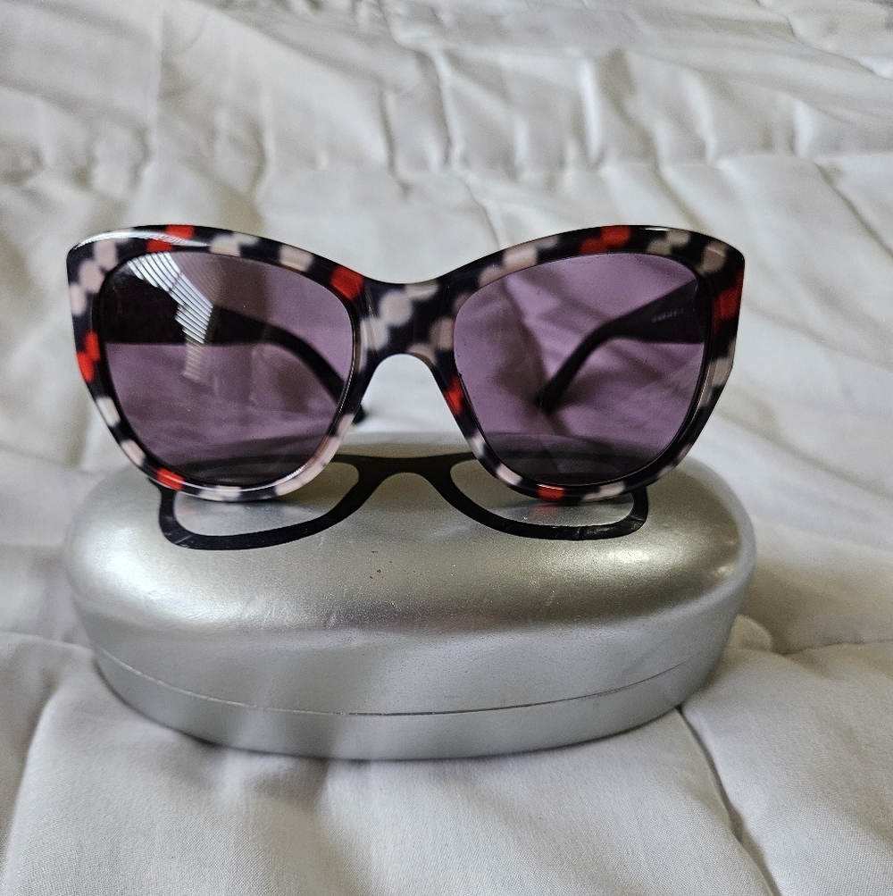 Kate Spade KIA/S Cat Eye Sunglasses - Red Black White Diagonal Dots - EUC